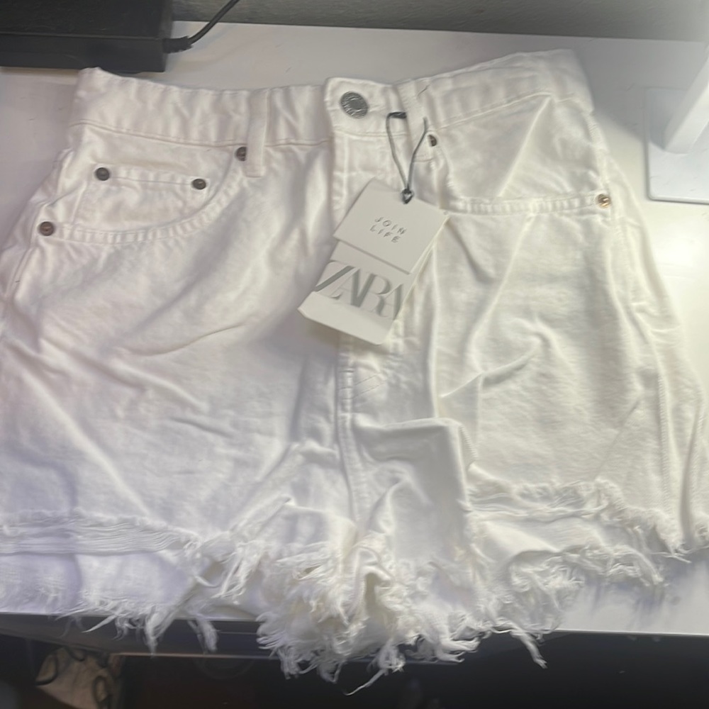 Zara Jean shorts white